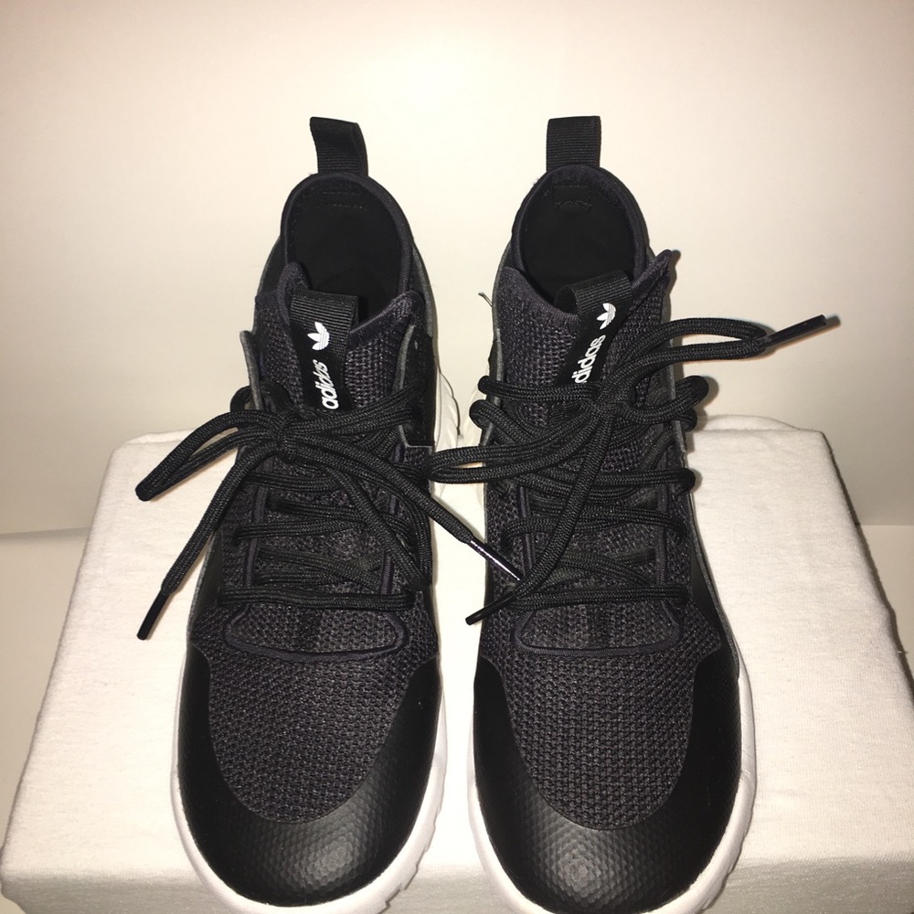 Adidas - Picture 2 of 5